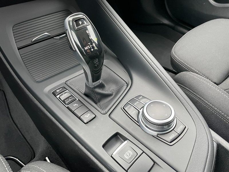 BMW X1 (2021) 20d xDrive 140kW! M Sport - fotka 37 z 41