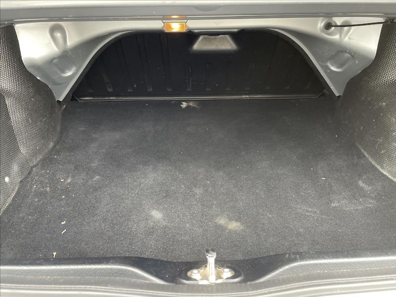 Volkswagen Golf 2,0i 85kW*Pěkný stav* - fotka 40 z 44
