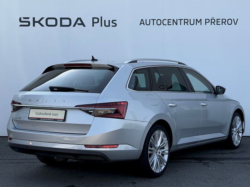Škoda Superb (2022) 2.0TDI 110kW Style Matrix Manu - fotka 2 z 35