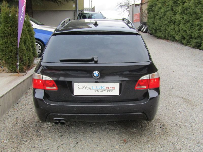 BMW Řada 5 (2006) 3.0D X-DRIVE 170kW - fotka 12 z 38