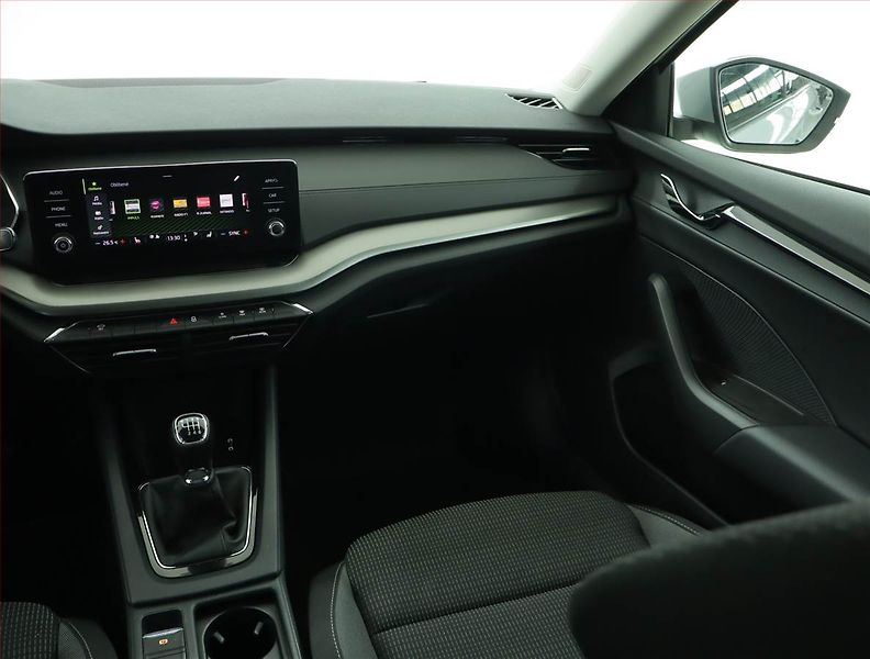 Škoda Octavia (2022) Ambition 2.0 TDI, ČR,1.maj - fotka 8 z 15