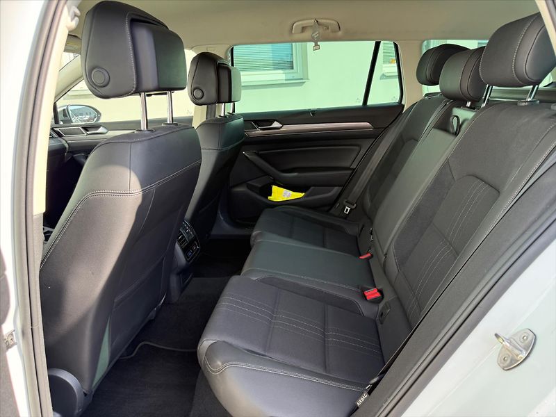 Volkswagen Passat 2,0 Alltrack, 4x4 - fotka 10 z 24