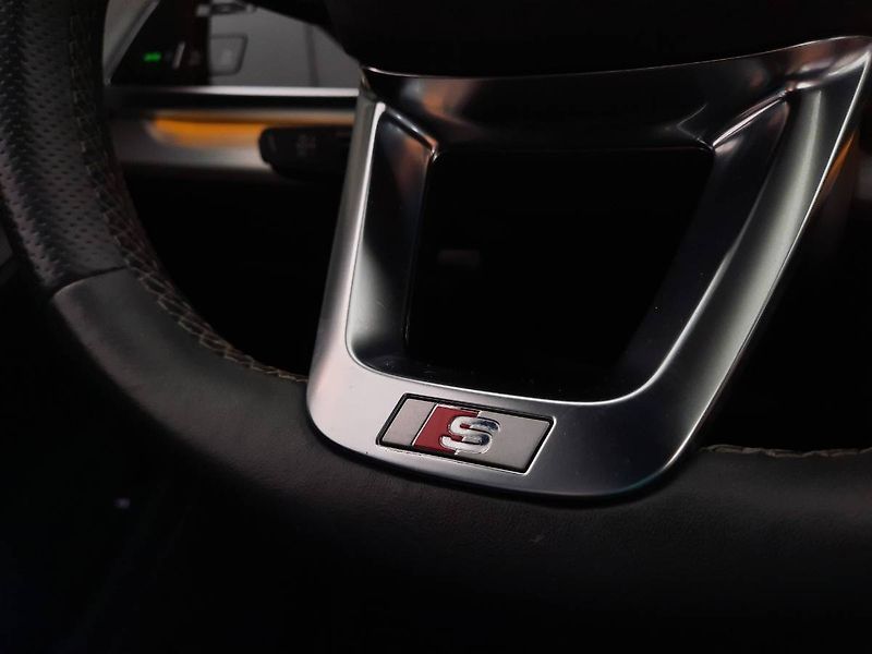 Audi Q7 (2021) 50 TDI quattro (210kW/285k) Ti - fotka 26 z 30