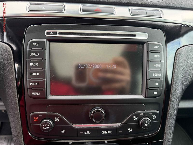 Ford S-MAX (2013) 2.0 TDCi, Titanium - fotka 13 z 16
