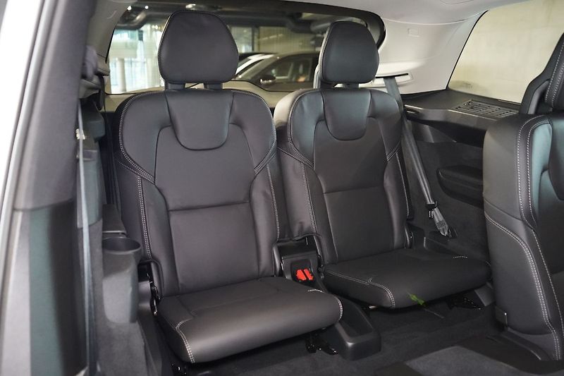 Volvo XC90 B5 PLUS Bright, Vzduch, 360° - fotka 48 z 50