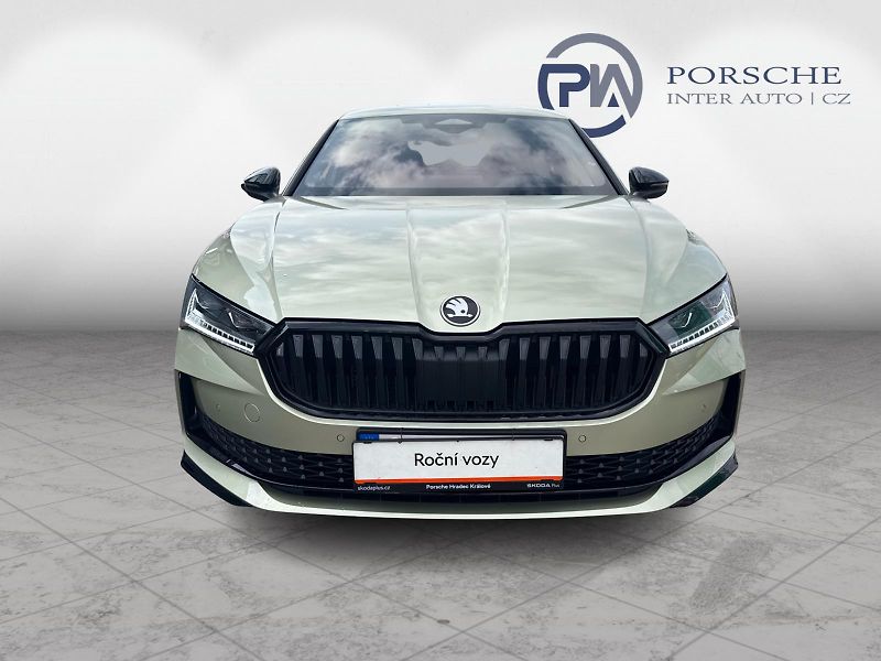 Škoda Superb Sportline 2.0TSI 195kw DSG 4x4 - fotka 4 z 29