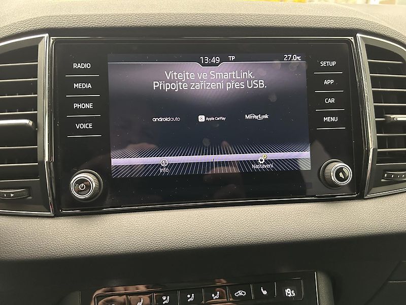 Škoda Karoq 1.5 TSI Ambition - fotka 11 z 25