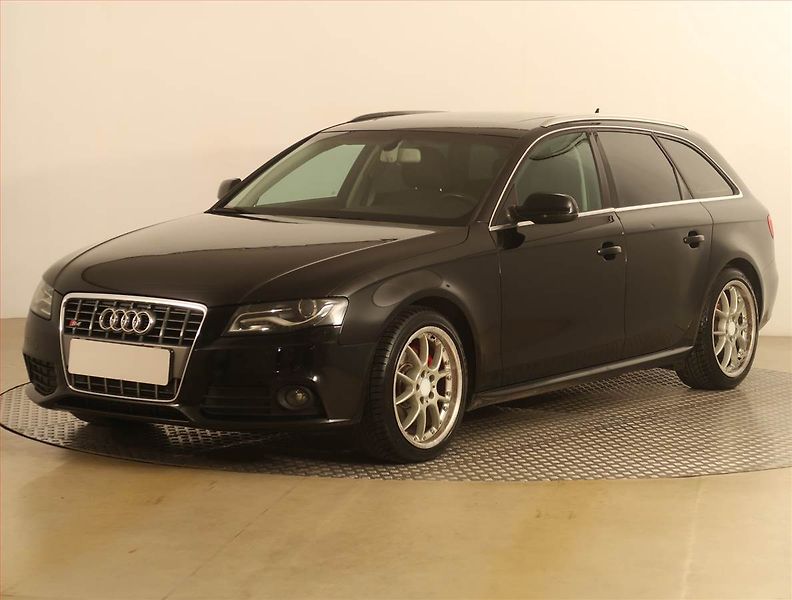Audi A4 (2010) 3.0 TDI, 4X4, Automat - fotka 2 z 19