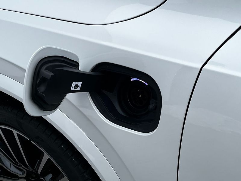 Volvo XC90 Plus Dark T8 AWD 335kW - fotka 30 z 31