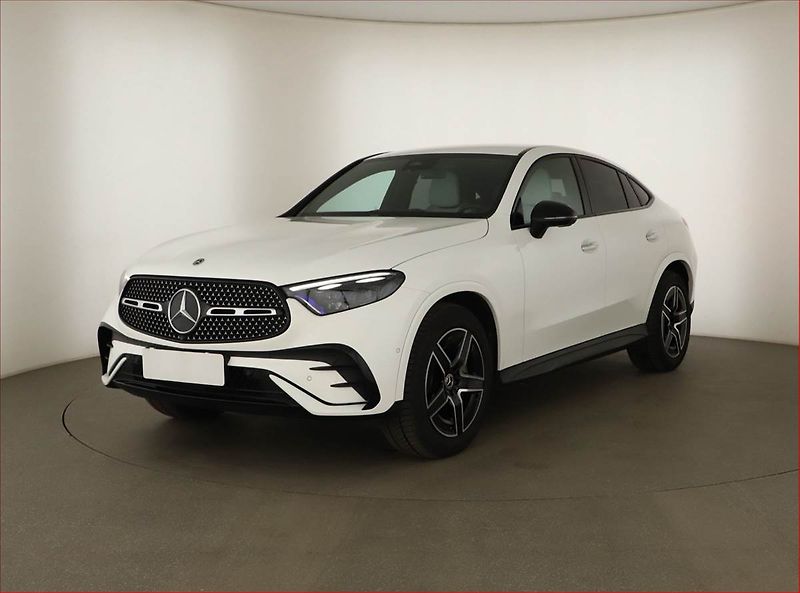 Mercedes-Benz GLC (2023) 220 d 4MATIC, 360°, ACC - fotka 2 z 20