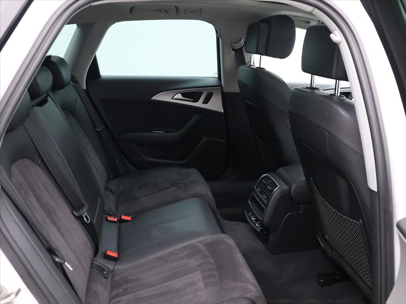 Audi A6 Avant 3,0 TDI 150kW Klima Pano - fotka 13 z 31