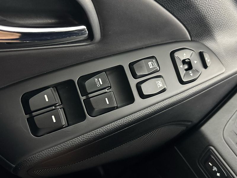 Hyundai ix35 SUV - fotka 21 z 29