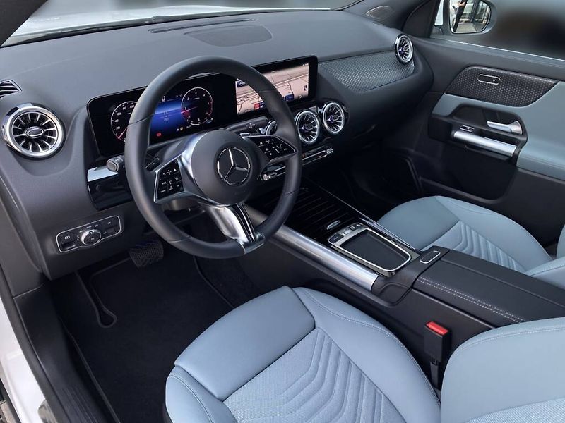 Mercedes-Benz GLA (2025) 180 d - fotka 9 z 28