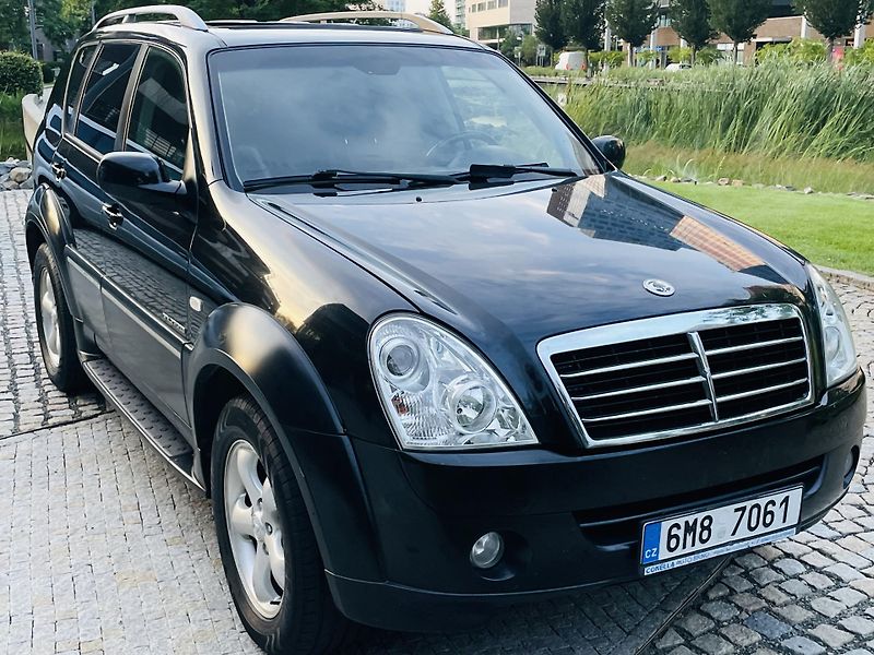SsangYong Rexton 2.7XDi 4x4 AUT VÝHŘEV KAMERA - fotka 8 z 43