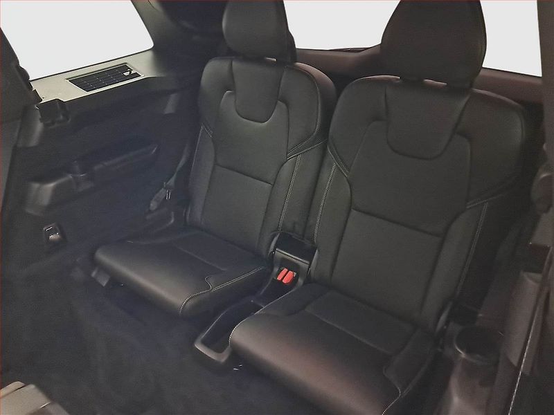 Volvo XC90 (2018) R-Design D5 AWD Polestar - fotka 24 z 24