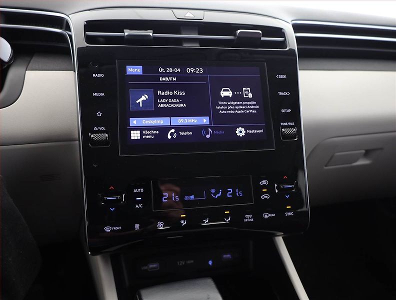 Hyundai Tucson (2022) 1.6 T-GDI 48V MHEV, MHEV - fotka 13 z 20