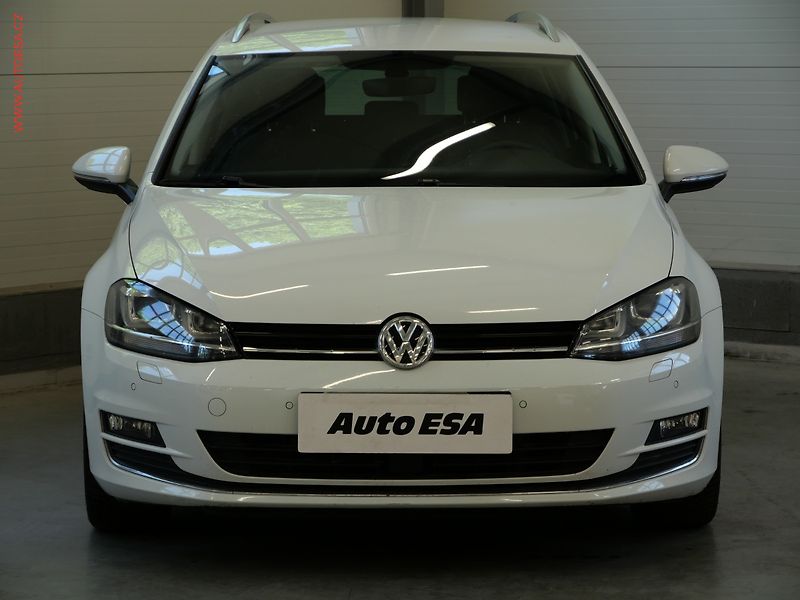 Volkswagen Golf (2016) 2.0 TDi, ČR, DSG, LED, navi - fotka 2 z 21