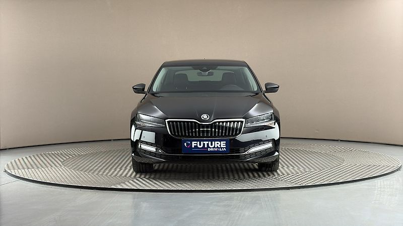 Škoda Superb 2.0 TSI DSG Style - fotka 3 z 31