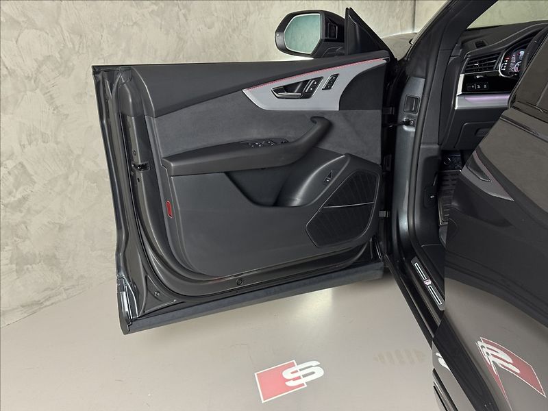 Audi Q8 3,0 TDi  S-Line HD LED Záruka - fotka 22 z 50