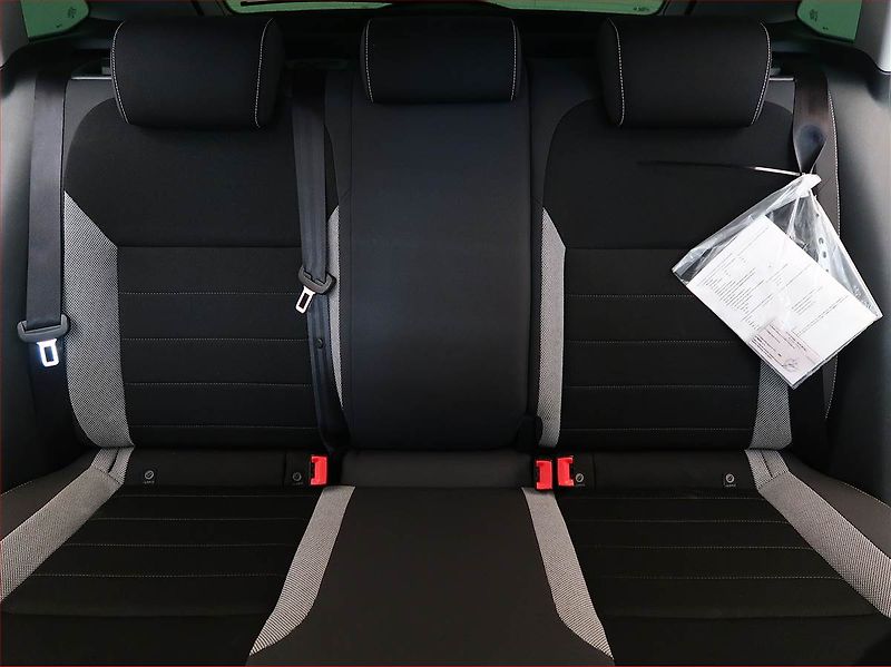 Škoda Rapid (2018) Spaceback 1.0 TSI, Tempomat - fotka 10 z 15
