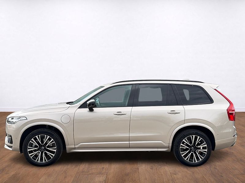 Volvo XC90 PlusDark T8,AWD,Plug-in hybrid - fotka 2 z 26