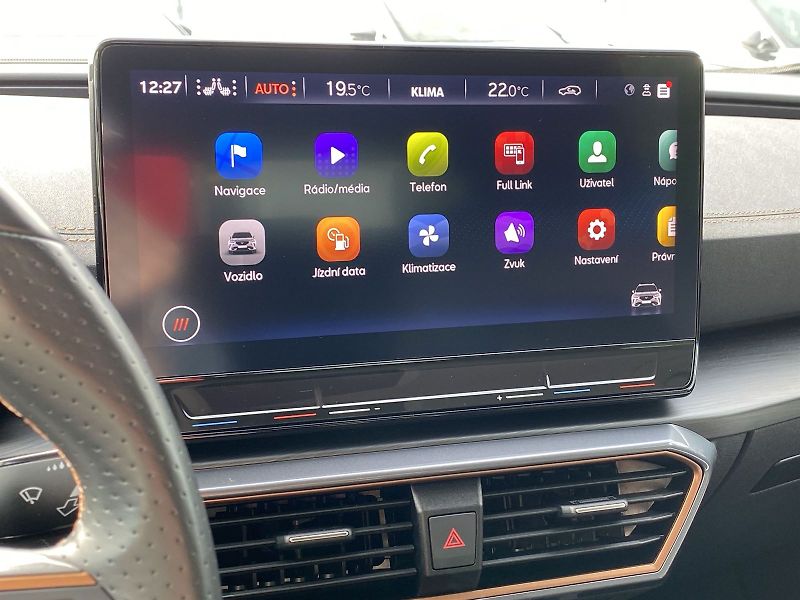Cupra Formentor (2024) 1.5 TSI DSG - fotka 20 z 36