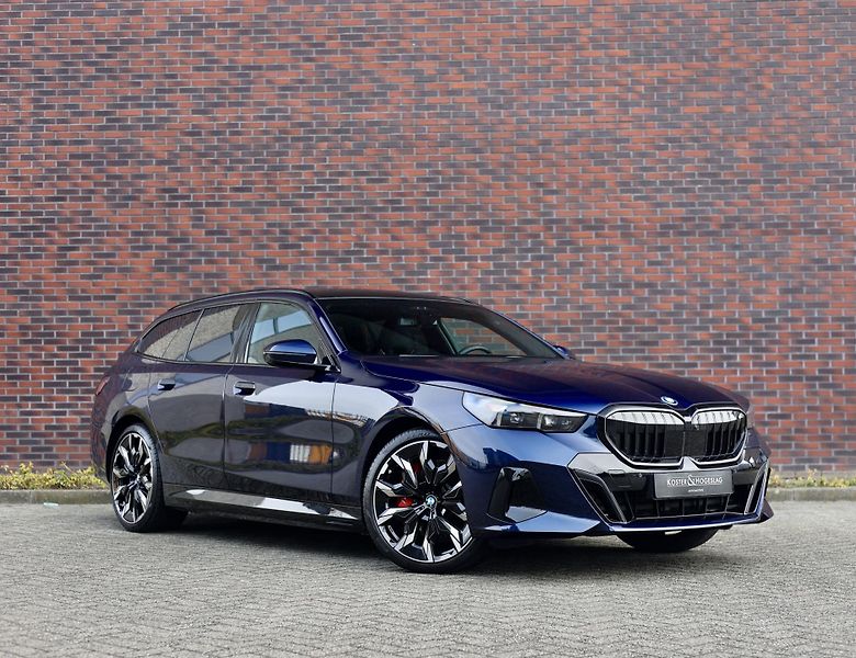BMW Řada 5 (2025) Touring 550e xDrive MSPORT PRO - fotografie inzerátu