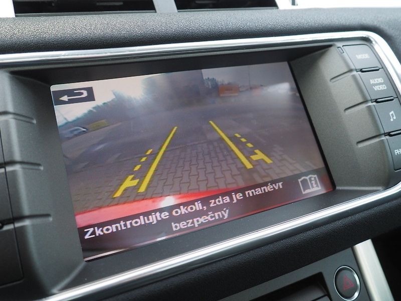 Land Rover Range Rover Evoque (2013) SD4, 4x4, Automat, Panorama - fotka 33 z 41
