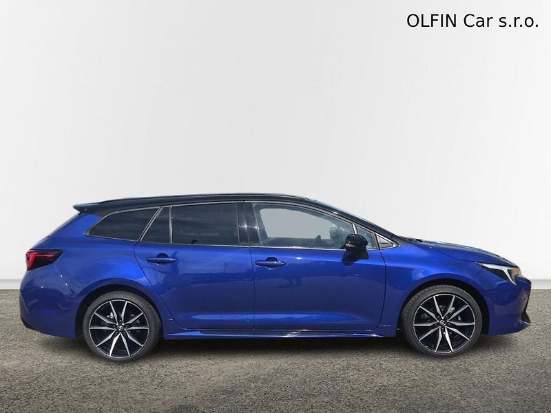 Toyota Corolla TS 1,8 HEV GR Sport Dynamic - fotka 6 z 27