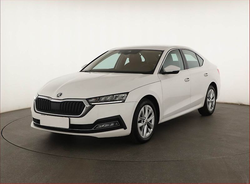 Škoda Octavia (2022) Style 1.5 TSI, ČR,1.maj - fotka 2 z 20