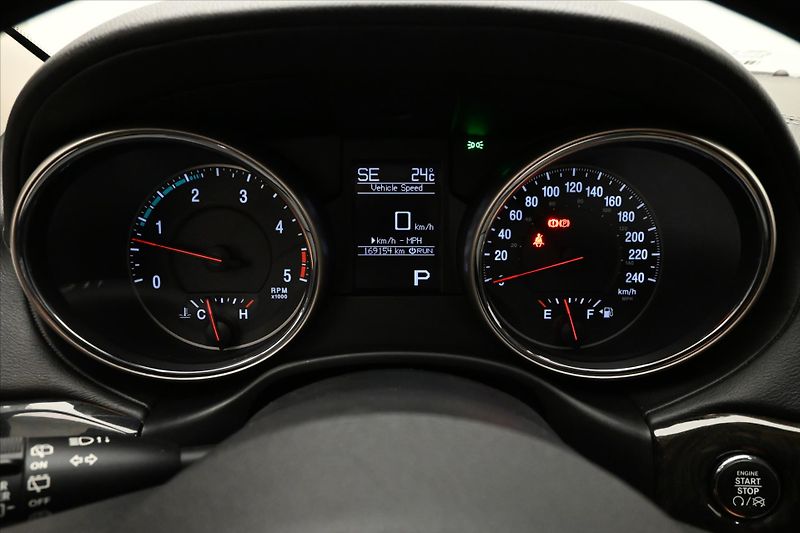 Jeep Grand Cherokee 3,0 CRD 177 kW 4x4 AT Overland - fotka 16 z 33
