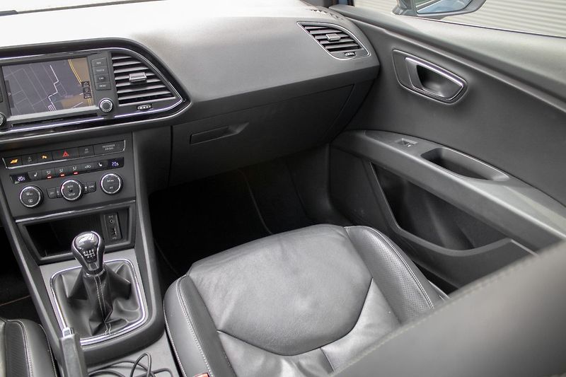 Seat Leon - fotka 36 z 39