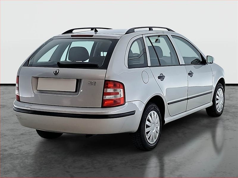 Škoda Fabia (2005) 1.2 12V, nová STK, rezervace - fotka 5 z 14