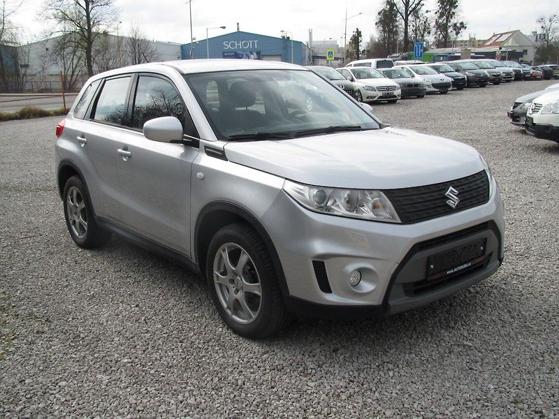 Suzuki Vitara 1.6 LPG - fotka 8 z 17