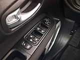 Jeep Renegade (2016) 1.6 MultiJet, Tempomat - náhled 18