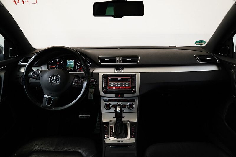 Volkswagen Passat - fotka 6 z 6