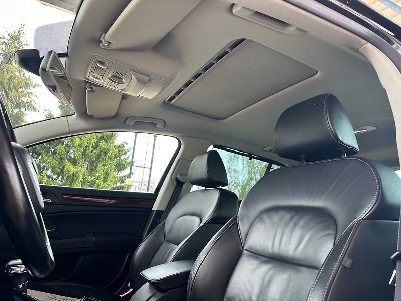 Škoda Superb (2010) 2.0TDi DSG CR BUSINES 100%KM - fotka 15 z 18