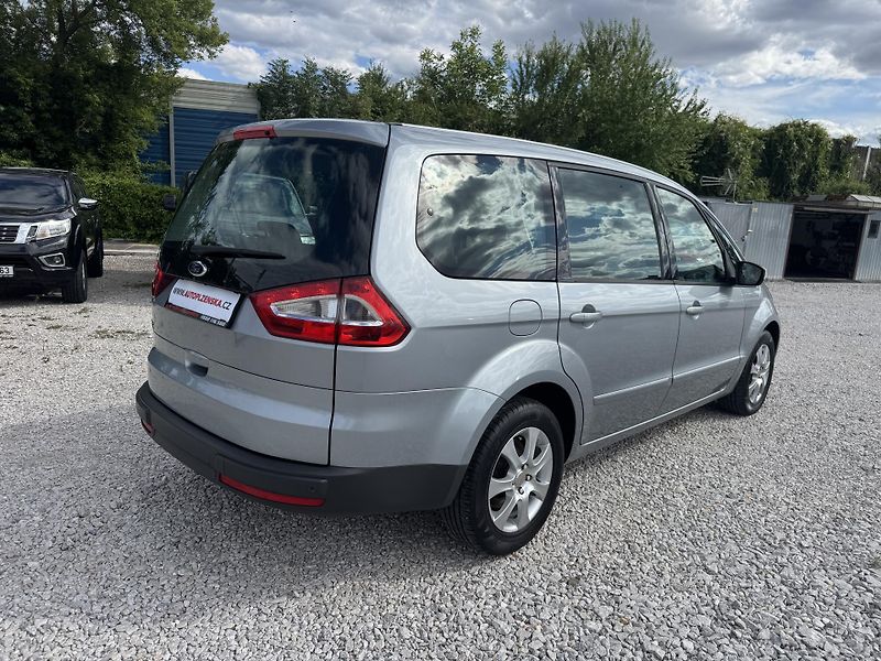 Ford Galaxy 2.0-16V, rezervace - fotka 4 z 45
