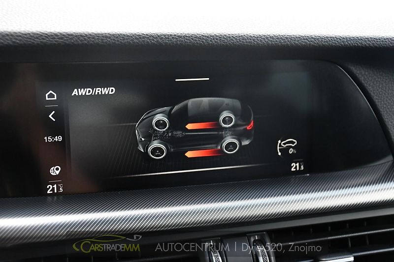 Alfa Romeo Stelvio 2.0T 16V 206kW VELOCE AT8 Q4 - fotka 37 z 50