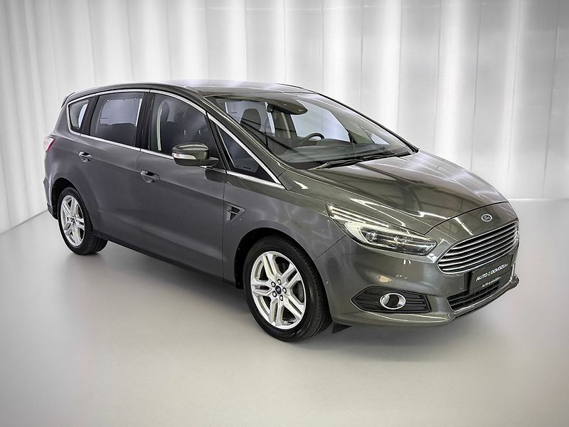 Ford S-MAX 2.0TDCi 140KW A/T TITANIUM, EL - fotka 4 z 27