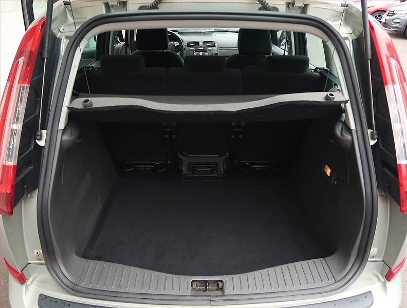 Ford C-MAX (2009) 1.6 TDCi, po STK, zamluveno - fotka 14 z 16