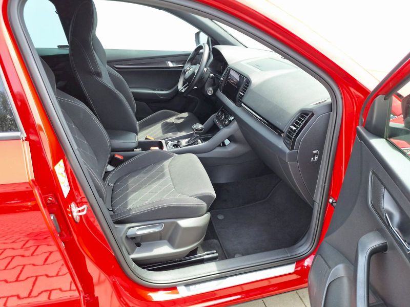 Škoda Karoq (2020) 1.5 TSI / 110 kW / 7DSG / SPOR - fotka 24 z 35