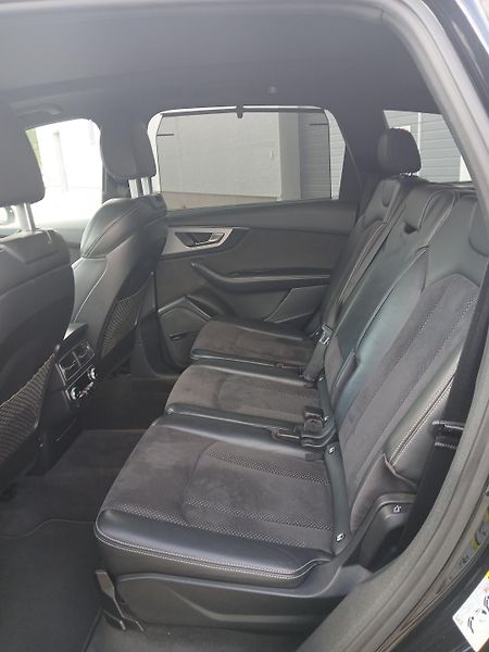Audi Q7 (2016) 3,0TDi S line - fotka 16 z 19