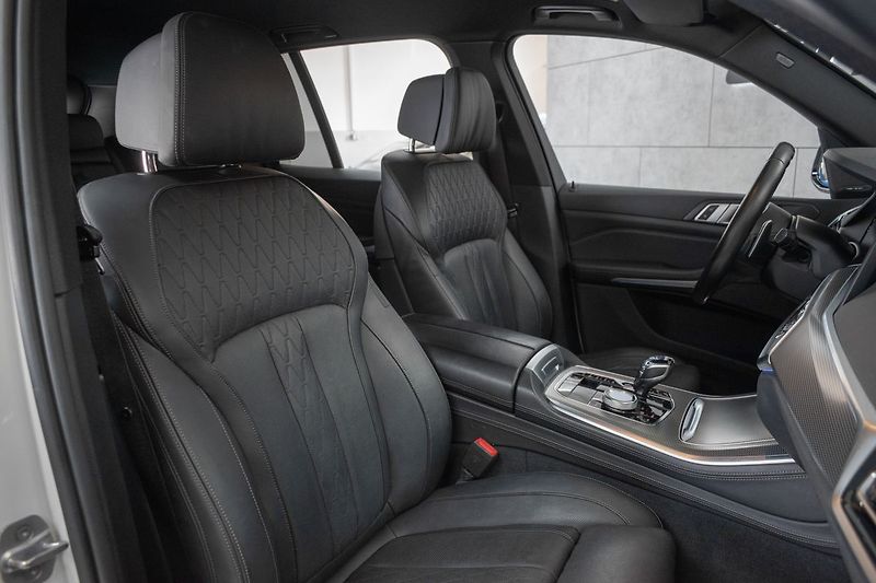 BMW X5 xDrive30d ///MSPORT*TAŽNÉ*ČR* - fotka 14 z 55