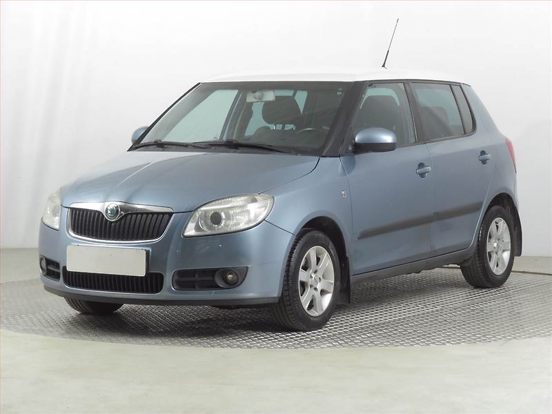 Škoda Fabia (2008) 1.2 12V, Serv.kniha, po STK - fotka 2 z 16