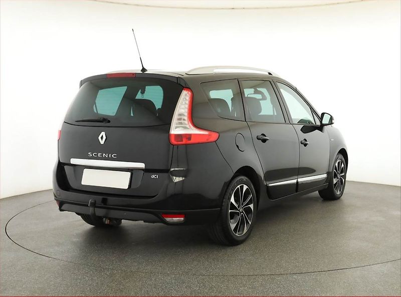 Renault Grand Scénic (2015) Bose 2.0 dCi, Automat, 7 míst - fotka 5 z 17
