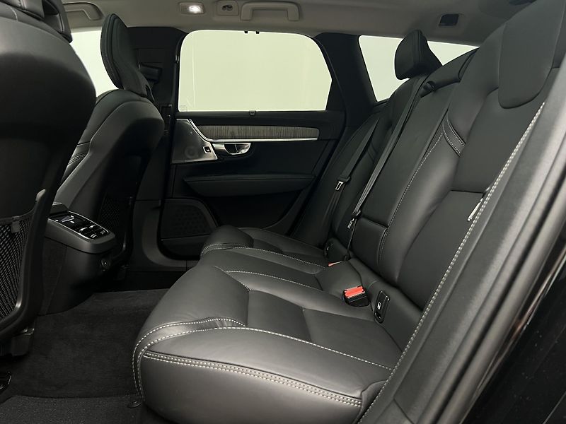 Volvo V90 CC B5 AWD ULTIMATE BRIGHT AUT - fotka 5 z 48