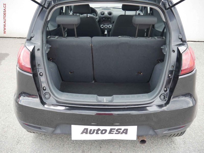 Mitsubishi Colt (2013) 1.2i - fotka 7 z 13