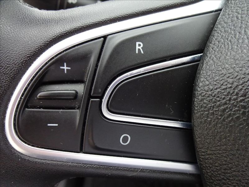 Renault Kadjar 1.3TCe 103kW LIMITED DELUXE - fotka 43 z 56