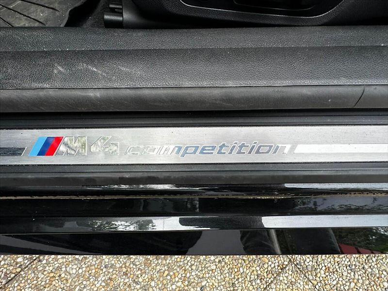 BMW M4 3,0 375kW-COMPETITION - fotka 22 z 46